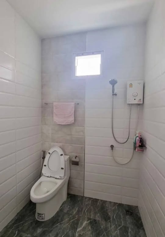 Fully furnished 2-bedroom single house for rent with EV charger