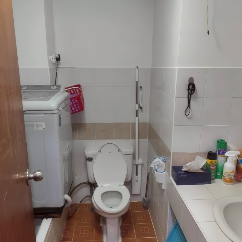 “Studio condo for sale at Jomtien Beach Condominium – sea and pool view”