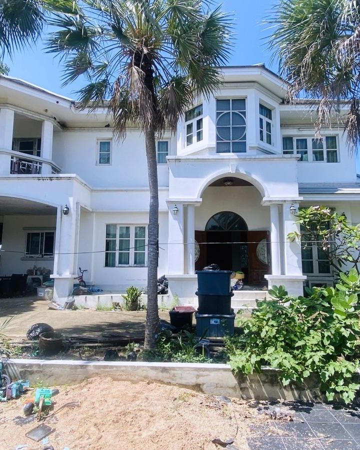 3-bedroom Thai name property for sale in Pattaya – 1,600 sqm land