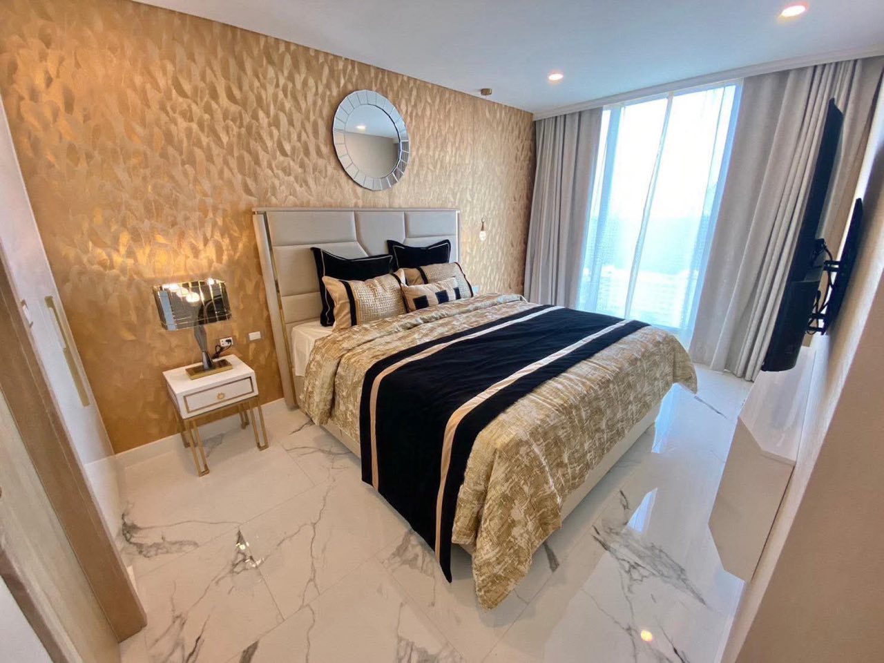 copacabana-jomtien-condo-for-rent-sea-view-living-room