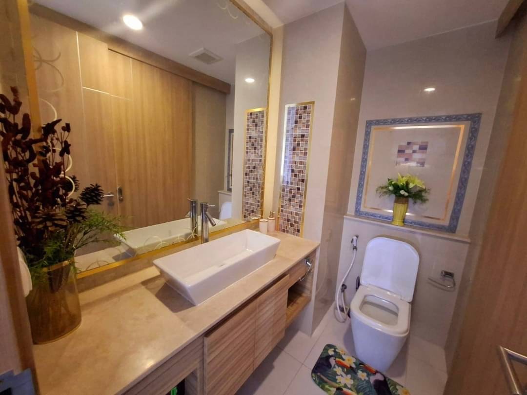 Fully equipped kitchen with refrigerator and washing machine – Riviera Wongamat rental