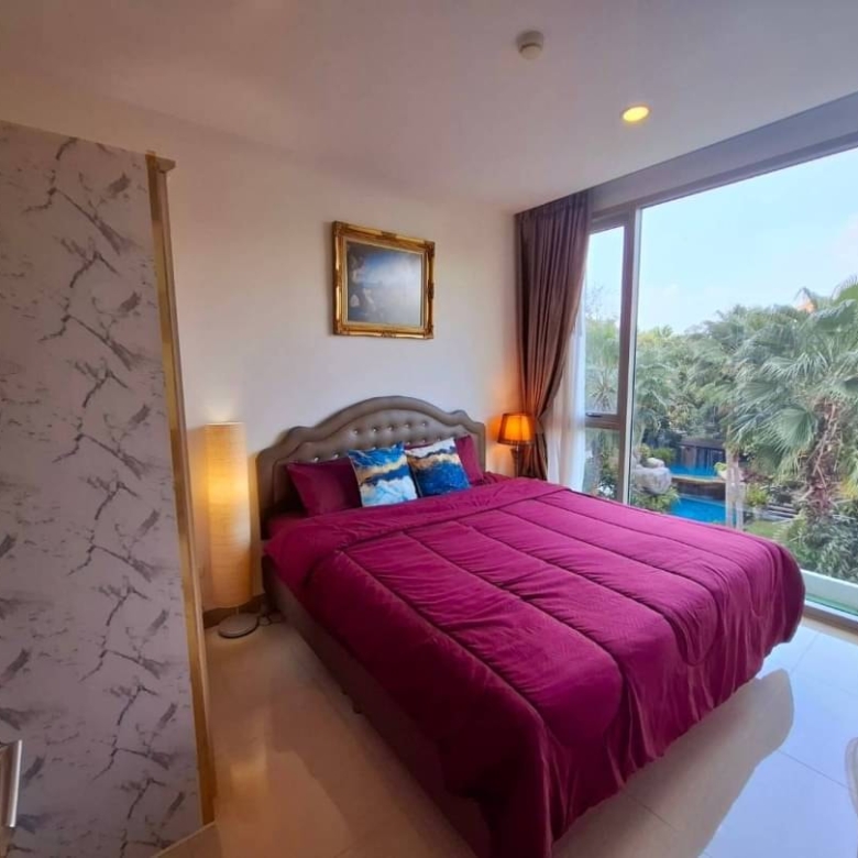 1-bedroom condo for rent in Riviera Wongamat with pool view, Building B, fully furnished, Wi-Fi included