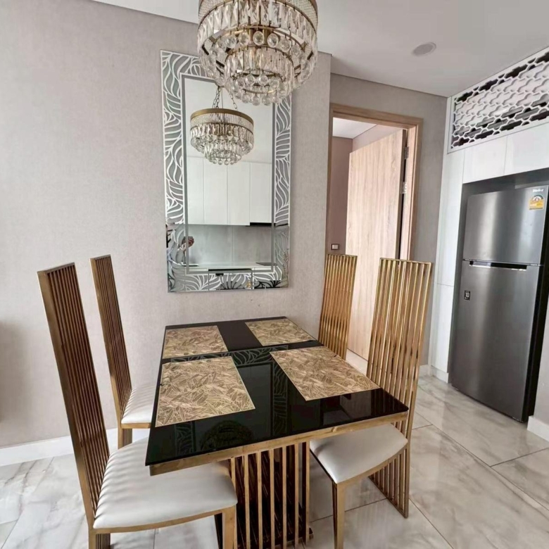1-bedroom condo for sale in Copacabana Beach Jomtien with 19th-floor sea view (Building B)